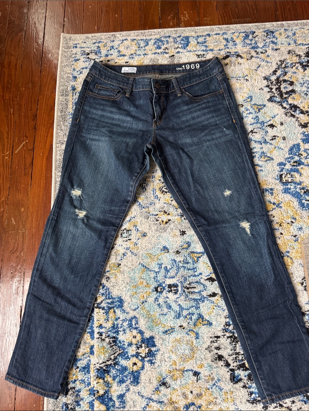 GAP Women's Dark Blue Skinny Jeans with Subtle Distressing